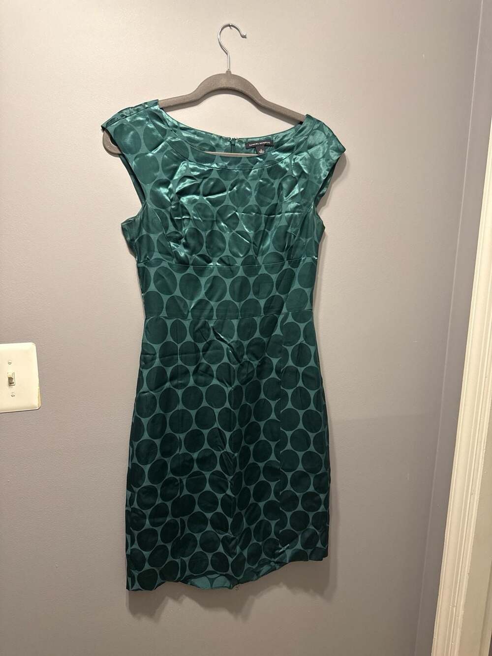 Banana Republic Emerald Green Satin Jacquard Polka Dot Sheath Dress